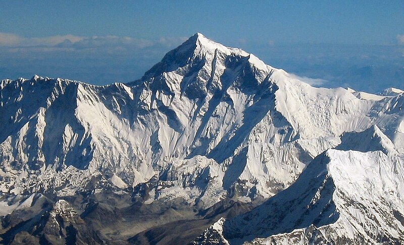 Mount_Everest_as_seen_from_Drukair2_PLW_edit_Cropped Monte Everest