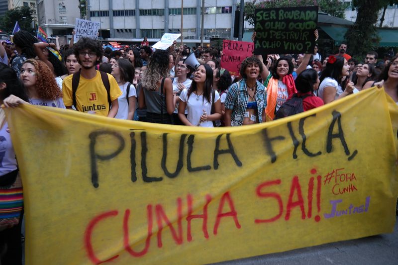 Cunha manifesta&ccedil;&atilde;o