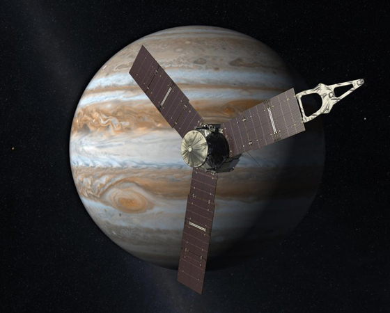 Juno (Lançamento: 2011) - Quando entrar na órbita de Júpiter em 2016, a sonda vai estudar como o gigante gasoso se formou, mapeando sua atmosfera e os campos gravitacional e magnético. A nave usa o chamado impulso gravitacional (a gravidade exercida pela Terra) para acelerar e viajou a distância entre a Terra e a Lua (402 mil km) em apenas um dia. Juno (Lançamento: 2011) - Quando entrar na órbita de Júpiter em 2016, a sonda vai estudar como o gigante gasoso se formou, mapeando sua atmosfera e os campos gravitacional e magnético. A nave usa o chamado impulso gravitacional (a gravidade exercida pela Terra) para acelerar e viajou a distância entre a Terra e a Lua (402 mil km) em apenas um dia.