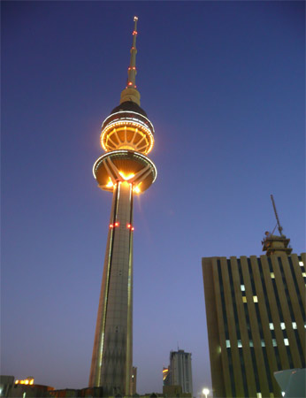 13. Liberation. Inaugurada também em 1996 na Cidade do Kuwait, no Kuwait. Tem 372 metros de altura.