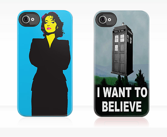 Que tal relembrar as grandes investigações de Dana Scully e Fox Mulder com essas capinhas de iPhone inspiradas na série Arquivo X?