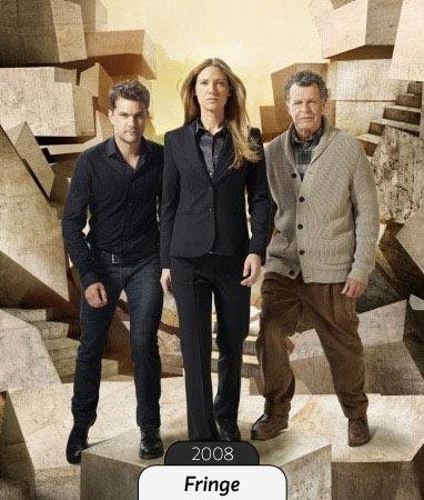 Criada por J.J. Abrams (o mesmo de Lost), Fringe se baseia no conceito de realidades paralelas. Assim como Dana Scully e Fox Mulder, Olivia Dunham e Peter Bishop investigam casos e percebem que eles são bem mais complexos do que se imagina. A série estreia sua quinta temporada em 2012. Criada por J.J. Abrams (o mesmo de Lost), Fringe se baseia no conceito de realidades paralelas. Assim como Dana Scully e Fox Mulder, Olivia Dunham e Peter Bishop investigam casos e percebem que eles são bem mais complexos do que se imagina. A série estreia sua quinta temporada em 2012.
