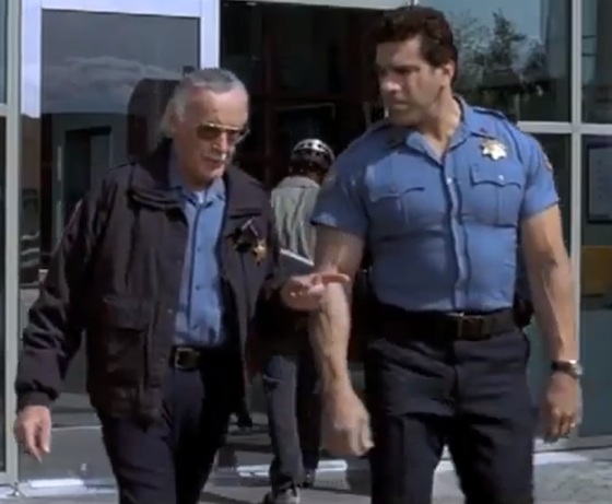 Também em 2003, Stan Lee vive um guarda ao lado de Lou Ferrigno em Hulk. Esse foi o primeiro papel falado do quadrinista.