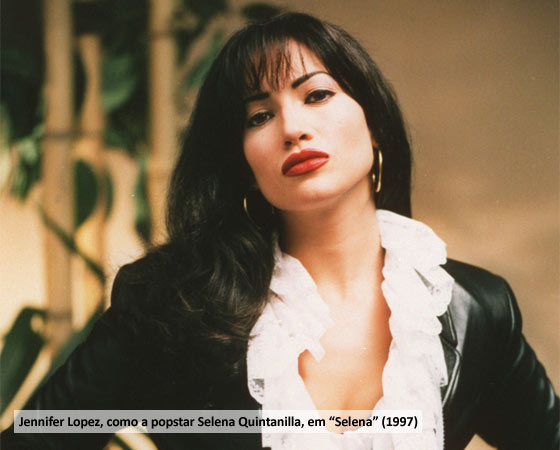 MAIS LATINOS: Começa a aumentar o número de personagens latinos nos filmes de Hollywood, mas a quantidade de atores não acompanha e muitas vezes quando os papéis latinos são de destaque, são interpretados por americanos. No fim da década, uma série de desenhos infantis traz como personagem principal uma latina: <i>Dora, a Exploradora</i> (1999). A atriz mexicana Salma Hayek aparece dançando no filme <i>Grande hotel</i>(1995) e vira símbolo sexual. Produções que representam bem a época são: <i>Lambada</i> (1990), <i>La Pastorela</i> (1991), <i>Mambo Kings</i> (1992), <i>American Me</i> (1992), <i>Blood In, Blood Out</i> (1993), <i>Carlitos Way</i> (1993), <i>Mi Vida Loca</i> (1994), <i>I Like It Like That</i> (1994), <i>My Family</i> (1995), <i>The Perez Family</i> (1995), <i>Down for the Barrio</i> (1996), <i>Lone Star</i> (1996), <i>Selena</i> (1997), <i>Fools Rush In</i> (1997), <i>187</i> (1997), <i>Luminarias</i> (1999).