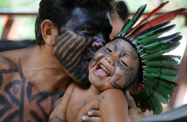 No Acre existem 16 etnias indígenas.