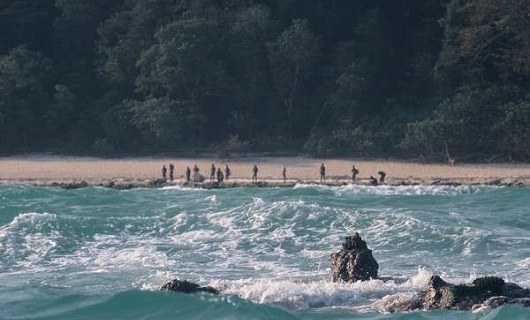 As Ilhas Andamão, no Oceano Índico, guardam algumas das tribos mais isoladas do planeta. Os Jarawa iniciaram contato com o mundo moderno só em 1997, enquanto os sentinelese permanecem isolados até hoje. As Ilhas Andamão, no Oceano Índico, guardam algumas das tribos mais isoladas do planeta. Os Jarawa iniciaram contato com o mundo moderno só em 1997, enquanto os sentinelese permanecem isolados até hoje.