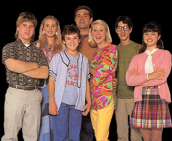 Anos Incríveis (1988) é uma série de TV de seis temporadas que conta a história do então adolescente Kevin Arnold. Anos Incríveis (1988) é uma série de TV de seis temporadas que conta a história do então adolescente Kevin Arnold.