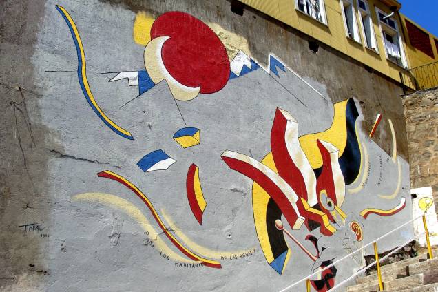 Outra antiiiiiiiga obra na cidade chilena de Valparaíso. Outra antiiiiiiiga obra na cidade chilena de Valparaíso.