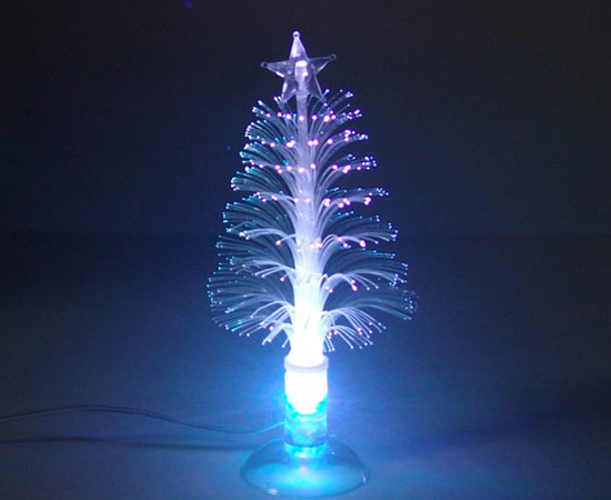 Árvore de Natal de LED - US$ 5,86 (DH Gate) Árvore de Natal de LED - US$ 5,86 (DH Gate)