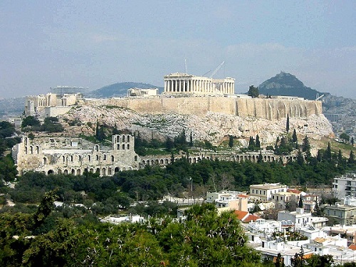 Centro do poder e cultura da antiguidade, Atenas é habitada há cerca de 3 mil anos.