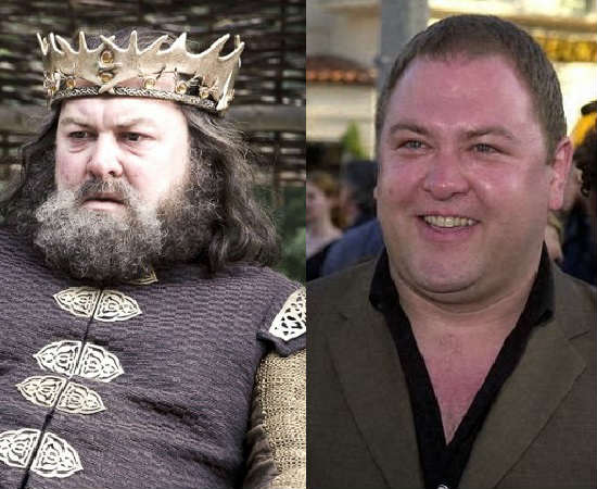 O que o tempo não faz: Mark Addy, há poucos anos, parecia bem mais amigável do que o sanguinário rei Robert Baratheon O que o tempo não faz: Mark Addy, há poucos anos, parecia bem mais amigável do que o sanguinário rei Robert Baratheon