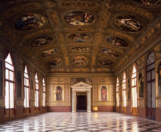 BIBLIOTECA NACIONAL MARCIANA - Não, não fica em outro planeta. Esta é a principal biblioteca de Veneza, na Itália. Foi dedicada ao padroeiro da cidade, São Marcos. É conhecida por abrigar mais de 13 mil manuscritos!