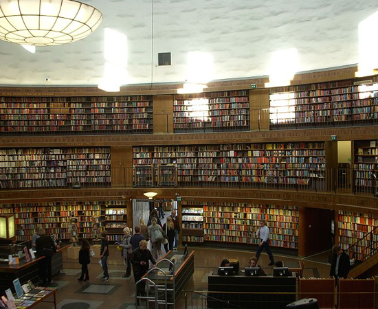 BIBLIOTECA MUNICIPAL DE ESTOCOLMO - Foi o primeiro acervo público da Suécia. Possui mais de 2 milhões de volumes.