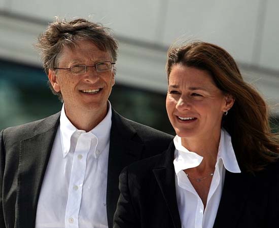 CASAMENTO - Em 1994, enquanto a Microsoft consolidava-se cada vez mais no mercado, Bill Gates casou-se com Melinda French. Eles tiveram três filhos: Jennifer Katharine, Phoebe Adele e Rory John.