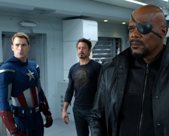 Capitão América, Tony Stark e Nick Fury.