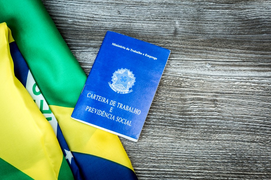 O Brasil é um dos países mais elogiados pelo relatório. De acordo com o levantamento, a nação tem 0,07% da população sendo escravizada - são 161 mil pessoas. O país fica em 52º lugar no ranking (a segunda melhor posição posível). O que o estudo ressalta é que a legislação brasileira é rigorosa contra esse tipo de ação, o que deve fazer com que os números sejam cada vez melhores. 