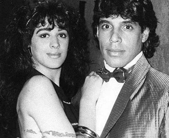 Outro casal que começou na novela, foi para a vida real e se tornou queridinho do público foi Claudia Raia e Alexandre Frota. Ela sacudia os melões, literalmente, na novela Sassaricando. Ele era um galã respeitado. O mundo dá voltas. Outro casal que começou na novela, foi para a vida real e se tornou queridinho do público foi Claudia Raia e Alexandre Frota. Ela sacudia os melões, literalmente, na novela Sassaricando. Ele era um galã respeitado. O mundo dá voltas.