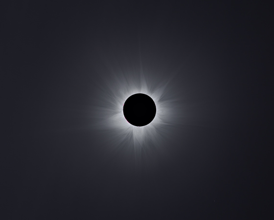 Na categoria Nosso Sistema Solar, o premiado foi Man-To Hui (China), com uma imagem impressionante de um eclipse solar total.