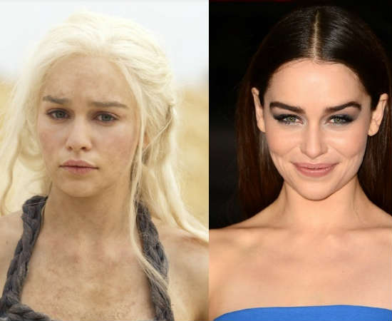 Emilia Clarke fica bem diferente quando veste a carapuça de Daenerys Targaryen. Será que os dragões chamuscaram o cabelo da moça até torná-lo escuro na vida real?