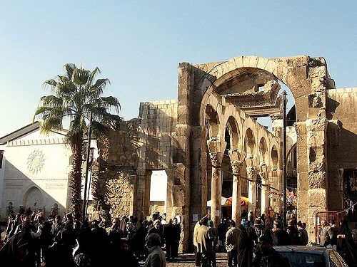 Se Jericó ganha na questão da idade, Damasco, atual capital da Síria, tem outro ponto a seu favor: a cidade nunca deixou de ser habitada. A região não ficou sem habitantes durante os últimos 5 mil anos.