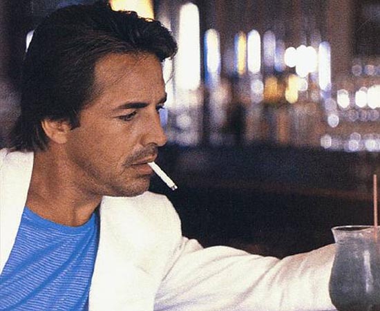 James Sonny Crockett é um personagem da série / filme Miami Vice. Sua primeira aparição é no piloto de 1984, quando investiga um grande traficante colombiano e começa a trabalhar no Departamento de Polícia da cidade.