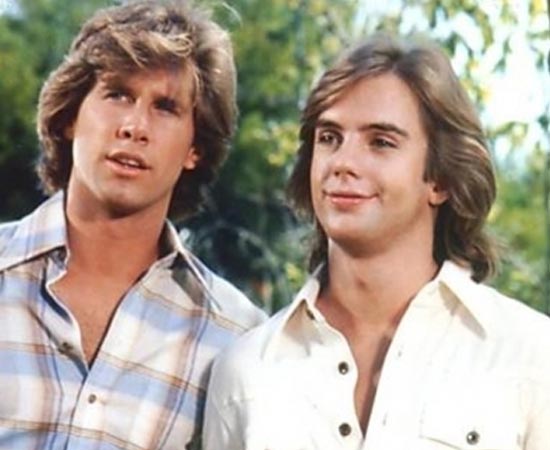 The Hardy Boys são os irmãos e detetives amadores Frank e Joe Hardy. Criados por Edward Stratemeyer, eles apareceram em várias séries de livros para crianças e adolescentes. Algumas dessas obras foram adaptadas para TV. The Hardy Boys são os irmãos e detetives amadores Frank e Joe Hardy. Criados por Edward Stratemeyer, eles apareceram em várias séries de livros para crianças e adolescentes. Algumas dessas obras foram adaptadas para TV.