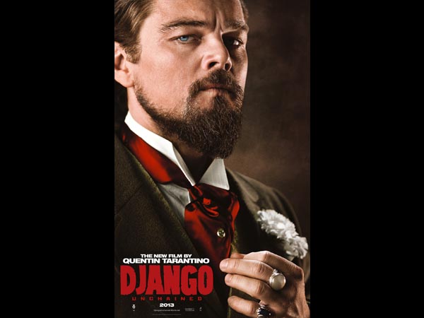 Leonardo DiCaprio interpreta Calvin Candie, um implacável fazendeiro que escraviza a esposa de Django. Clique em Leia Mais para ver a imagem em tamanho maior.