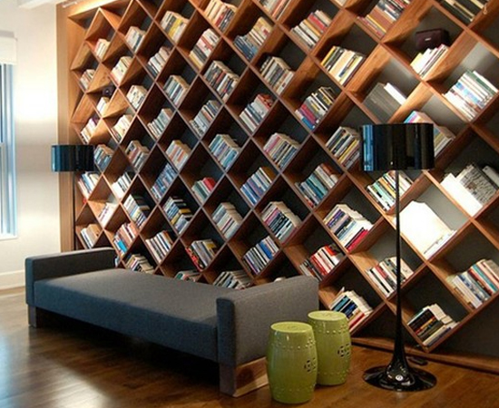 Esta adega foi transformada em uma estante de livros.