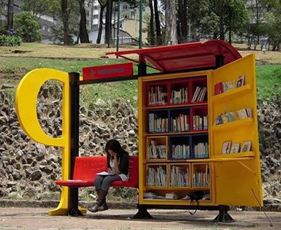 Este modelo de estante externa pode ser encontrado pelas ruas de Bogotá, na Colômbia. Mas você pode fazer algo parecido, se tiver um quintal em casa, por exemplo. Este modelo de estante externa pode ser encontrado pelas ruas de Bogotá, na Colômbia. Mas você pode fazer algo parecido, se tiver um quintal em casa, por exemplo.