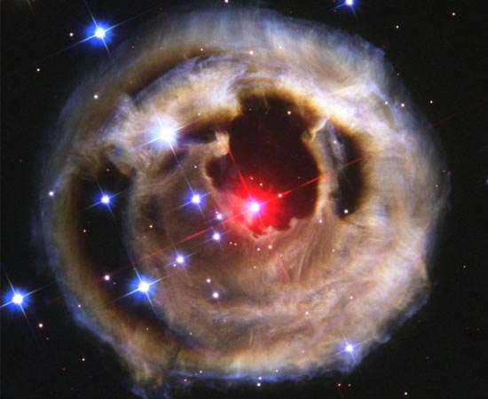 Estrela V838 Monocerotis.