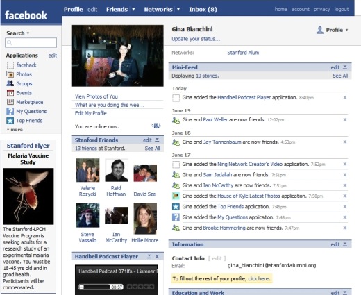 2007 - Sem grandes mudanças no visual, foi nessa época que o Facebook passou a ter mais interação entre os usuários. 2007 - Sem grandes mudanças no visual, foi nessa época que o Facebook passou a ter mais interação entre os usuários.