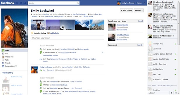 2011 - Em setembro, os usuários ganharam uma nova ferramenta para ´stalkear´ outros perfis: aquela coluna com todas as atualizações e comentários dos seus amigos na parte de cima da lateral direita. 2011 - Em setembro, os usuários ganharam uma nova ferramenta para ´stalkear´ outros perfis: aquela coluna com todas as atualizações e comentários dos seus amigos na parte de cima da lateral direita.