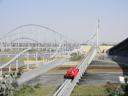 Inaugurada em 2010, a Formula Rossa é a montanha-russa da Ferrari. Como não poderia deixar de ser, a velocidade é o ponto forte - quem encara essa aventura enfrenta uma velocidade máxima de 240 km/h. A Formula Rossa, fica em Abu Dhabi, nos Emirados Árabes Unidos. Inaugurada em 2010, a Formula Rossa é a montanha-russa da Ferrari. Como não poderia deixar de ser, a velocidade é o ponto forte - quem encara essa aventura enfrenta uma velocidade máxima de 240 km/h. A Formula Rossa, fica em Abu Dhabi, nos Emirados Árabes Unidos.