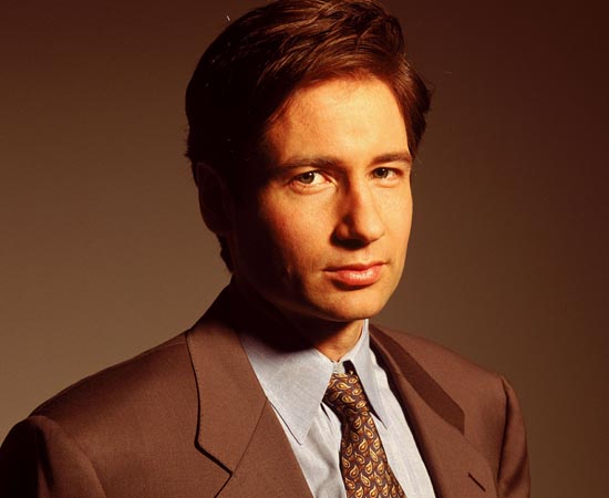 Fox Mulder é um dos protagonistas da série de TV Arquivo X. Ele trabalha para o FBI, investigando casos paranormais.