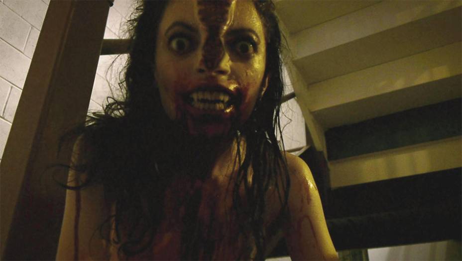 V/H/S (Adam Wingard, David Bruckner, Ti West, Joe Swanberg e Radio Silence, 2012)