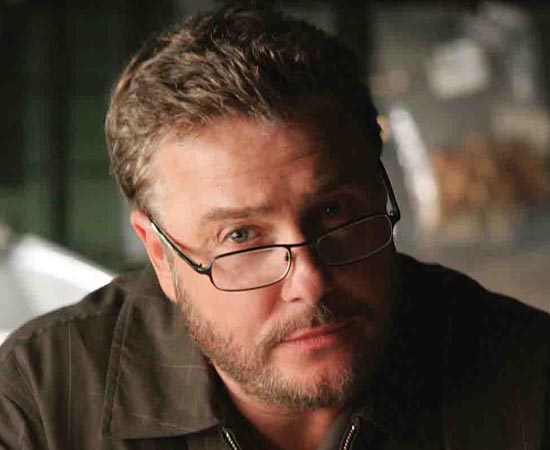 Gil Grissom é um personagem da série de TV CSI: Investigação Criminal. Ele é um investigador especializado em entomologia, ciência que estuda insetos. Gil Grissom é um personagem da série de TV CSI: Investigação Criminal. Ele é um investigador especializado em entomologia, ciência que estuda insetos.