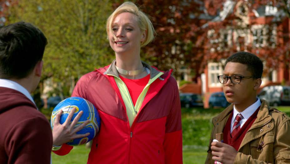 Gwendoline Christie - Woman in a Street Commercial | O Teorema Zero​ ​(2013)
