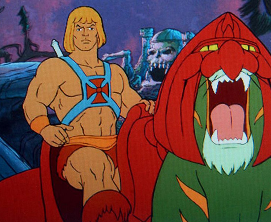 He-Man (1983) é uma série animada que conta a história de Adam, um príncipe que luta contra o vilão Esqueleto.