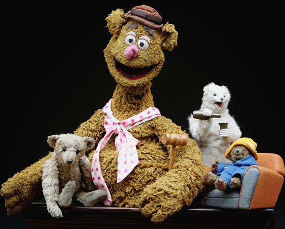 O boneco original do Urso Fozzie hoje está no mais antigo Museu do Urso de Pelúcia (Teddy Bear Museum), em Londres.