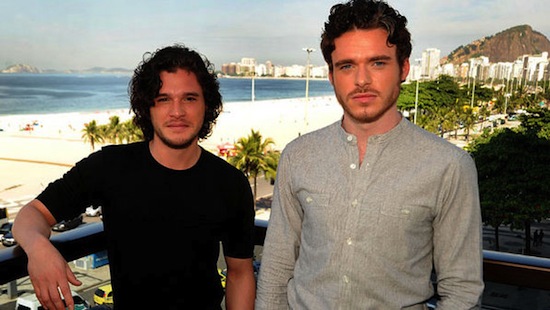 Em 2012, Kit Harrington e Richard Madden, ou Jon Snow e Robb Stark, visitaram o Rio de