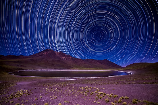 O ALMA é uma instalação astronômica internacional em parceria com a Europa (por meio do ESO), Estados Unidos, Japão e Chile.