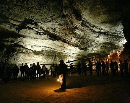 O Parque Nacional de Mammoth Cave, nos Estados Unidos, é conhecido por ser a porta de entrada para a maior rede interligada de cavernas do mundo - são cerca de 600 quilômetros já explorados pelo homem.