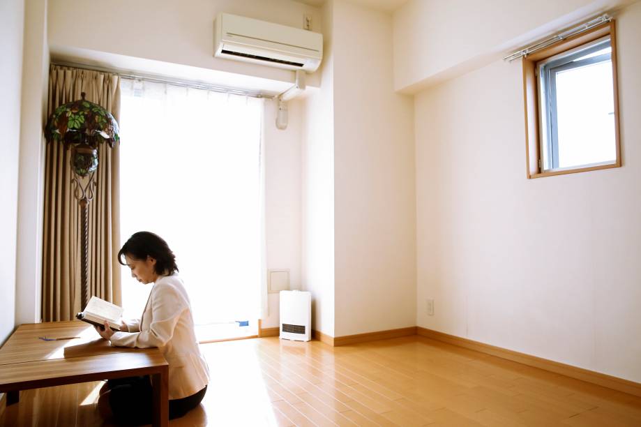 Também minimalista, Saeko Kushibiki vive em Fujisawa, sul de Tóquio.