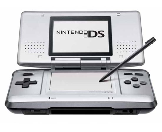 Nintendo DS (Nintendo) - 2004