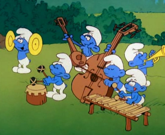 Os Smurfs (1981) é um desenho animado sobre criaturas azuis que precisam combater o vilão Gargamel.