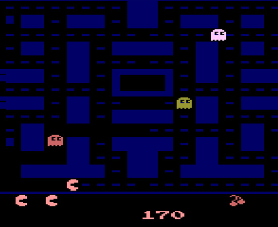 PAC MAN (1981) - É um dos jogos mais conhecidos de todos os tempos. O jogador deve conduzir o personagem principal pelo labirinto, fazendo com que ele coma a maior quantidade possível de wafers, sem encontrar com fantasmas.