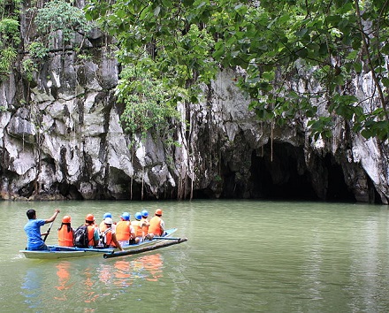 Outro Parque Nacional da lista é o Puerto Princesa, nas Filipinas. Ali fica um rio subterrâneo. Recentemente cientistas descobriram que dentro da caverna do Puerto Princesa ficam várias cachoeiras.