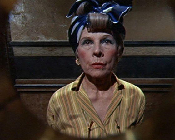 MELHOR ATRIZ COADJUVANTE - Em segundo lugar vem Ruth Gordon, a excêntrica vizinha de Mia Farrow no terror O bebê de Rosemary (1968). Gordon tinha 72 anos.