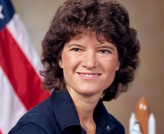 SALLY RIDE - Apesar de ser apenas a terceira mulher a ir ao espaço, tornou-se famosa por ser a primeira astronauta americana a cumprir tal feito. Foi escolhida entre 8 mil candidatas que ofereceram seus serviços à Nasa.