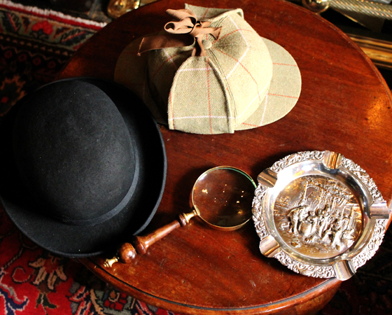 Artigos pessoais expostos no Museu Sherlock Holmes.